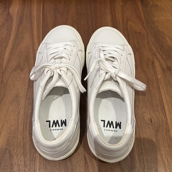 White low top sneakers! - Picture 2 of 2